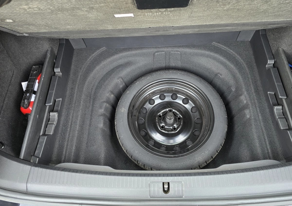 Volkswagen Golf cena 53997 przebieg: 167831, rok produkcji 2020 z Białystok małe 529